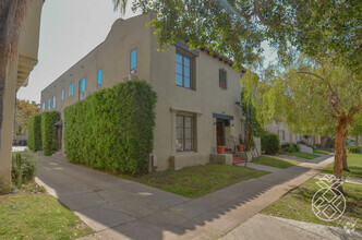 Building Photo - 424 N Ogden Dr