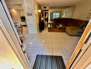 Building Photo - 1805 Eleuthera Point