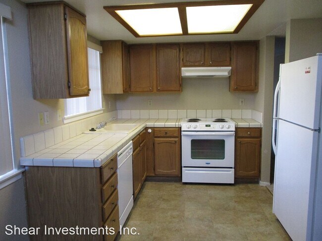 Foto del edificio - 2 br, 2 bath House - 11687 Maple Street