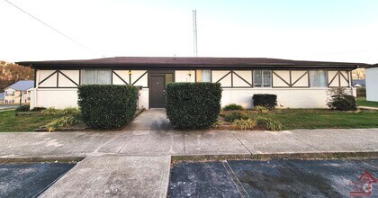 Building Photo - 235 Vinewood Rd
