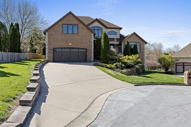 Foto del edificio - 5 Bedroom Dream Home!