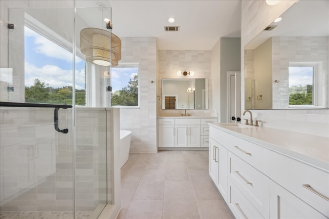 Building Photo - 5908 Down Valley Ct