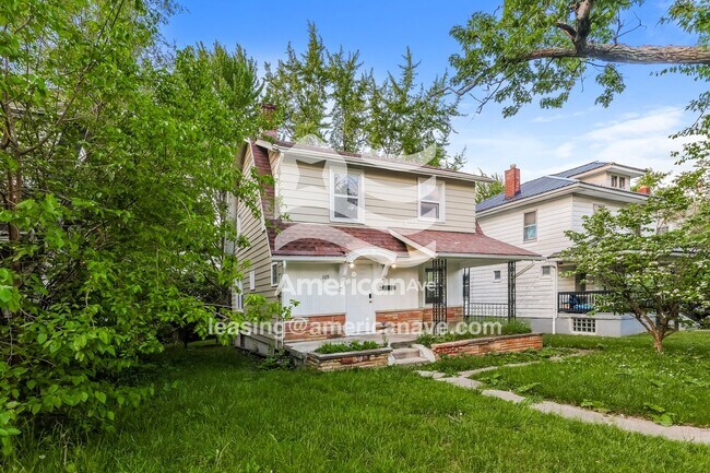 Foto del edificio - 329 Pointview Ave