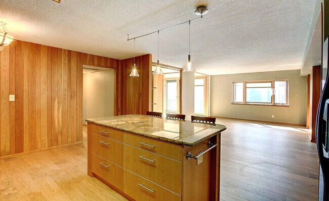 Building Photo - 1551 Larimer St