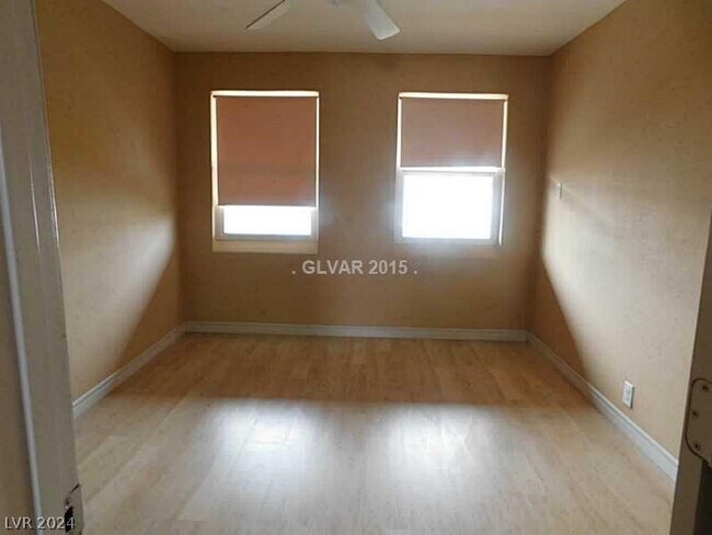 Foto del edificio - 311 N 11th St