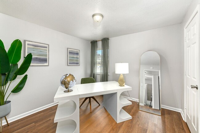 Interior Photo - Legend Oaks Gated Community