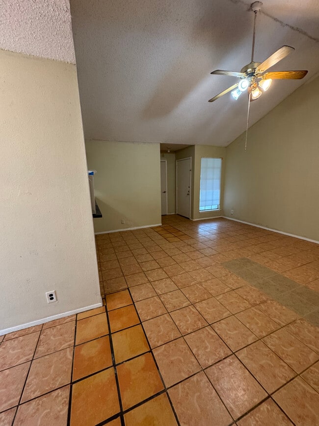 Building Photo - 10707 Lanshire Dr