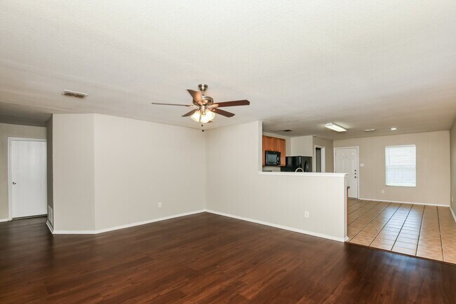 Foto del edificio - 1508 Queens Brook Ln