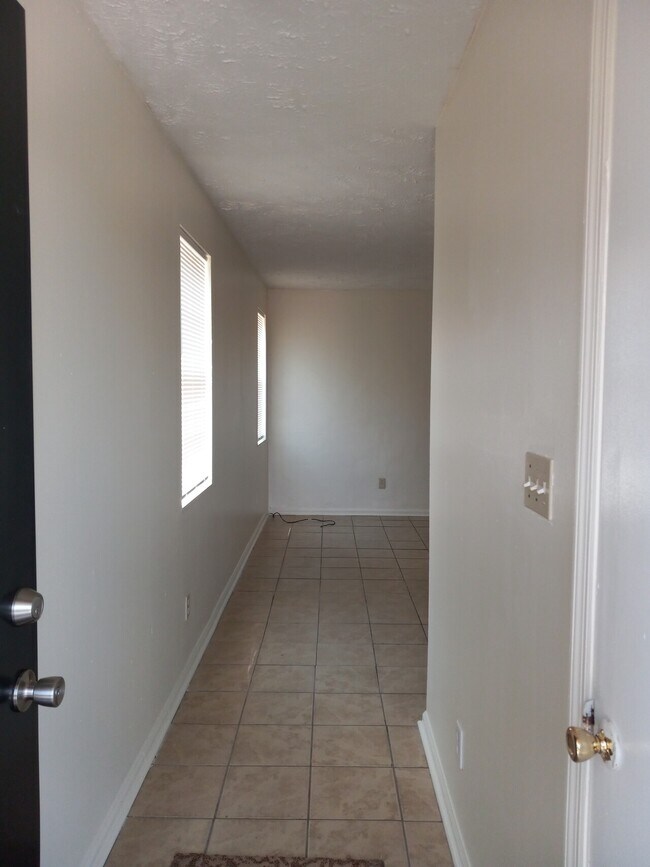 Building Photo - Multifamily
