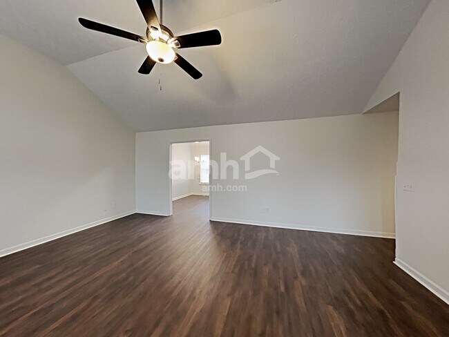 Foto del edificio - 2219 Brick Way