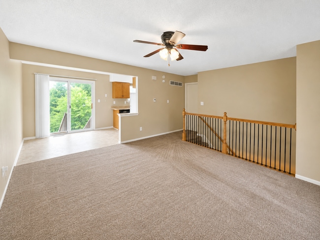 Building Photo - 202 NE Westwind Dr
