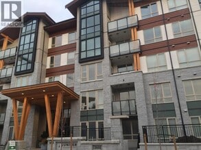 Building Photo - 2632 Library Ln