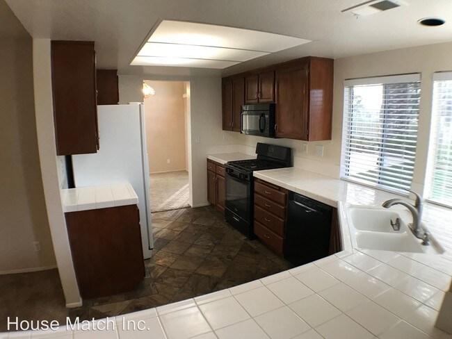 Building Photo - 4 br, 3 bath House - 40157 Starling Street
