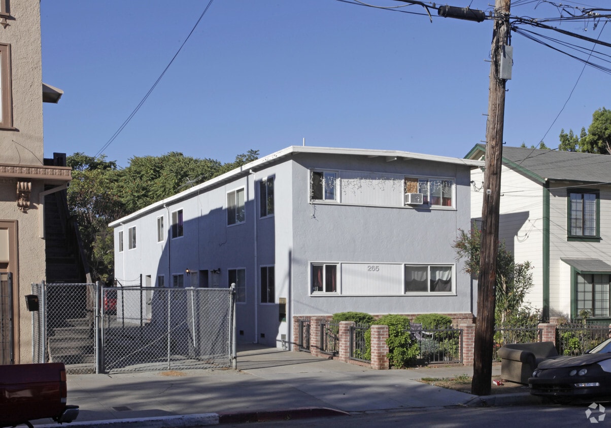 Primary Photo - 265 N 8th St