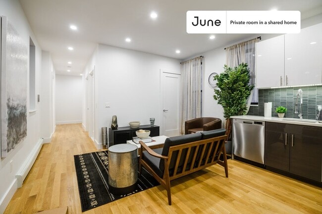 Foto del edificio - Room in Shared 4 bed/1.5 bath home