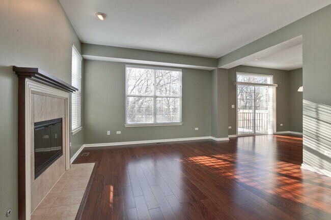 Building Photo - 778 Oak Hollow Rd
