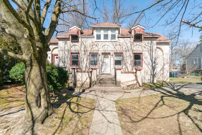 Building Photo - 440 Ewingville Rd