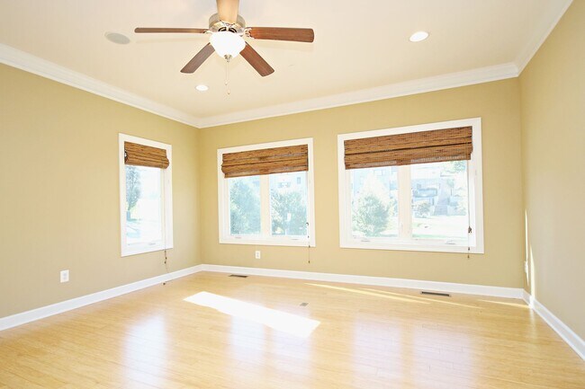 Foto del edificio - Spacious Downtown Home Convenient to UVA Medical Center
