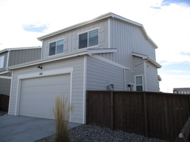Building Photo - Newer Construction! 3 bedroom, 2.5 bath two story home in Berthoud!