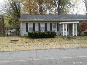 Building Photo - 324 N Jackson St