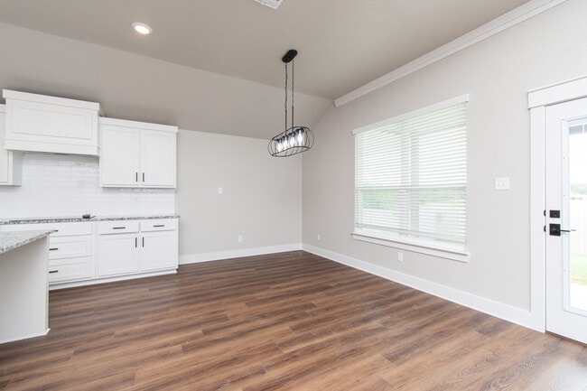 Building Photo - 3004 Atascosa Dr