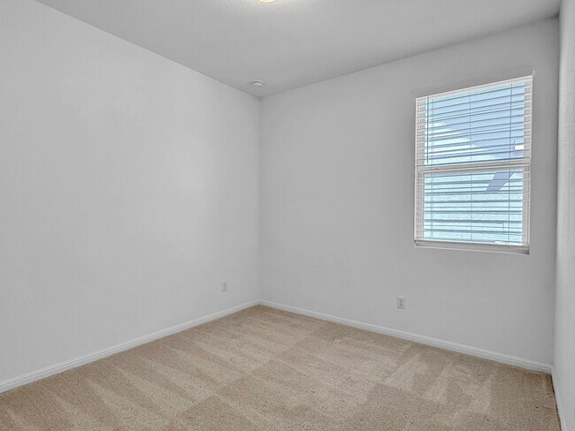 Building Photo - 2608 Emerson Trl