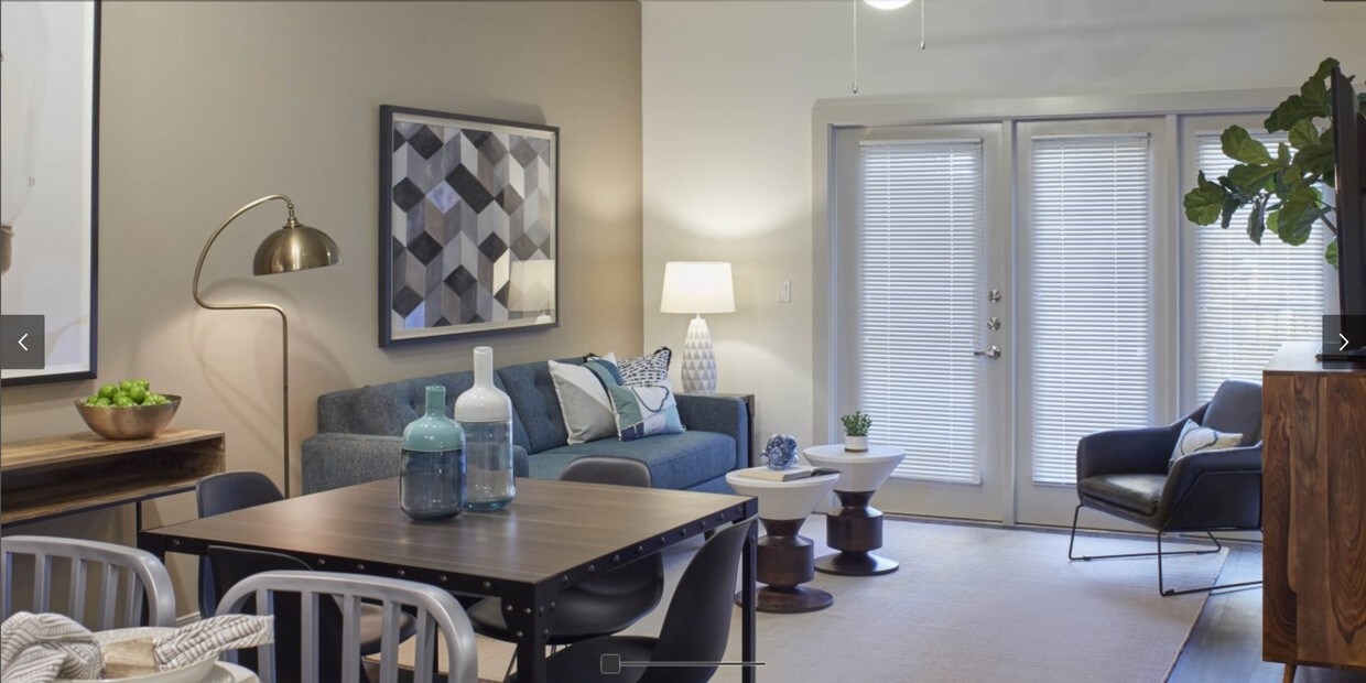 Foto principal - 220 Fallon Rd