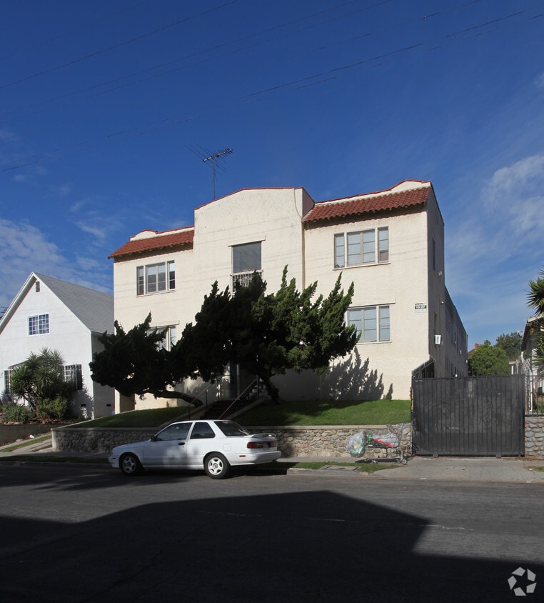 Primary Photo - 5421 Ash St