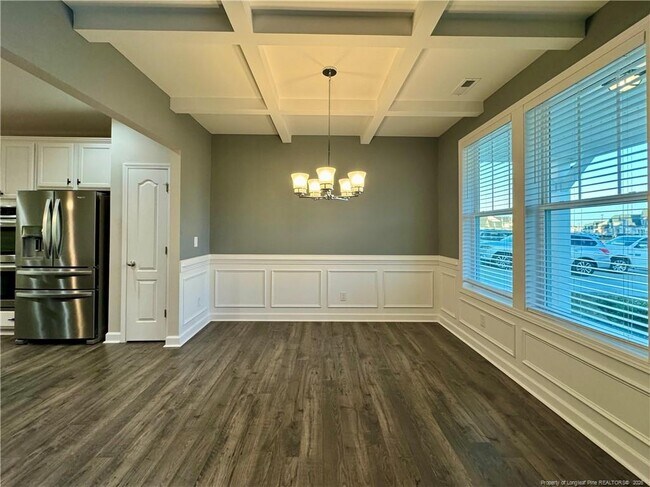 Foto del edificio - 1744 Stackhouse Dr