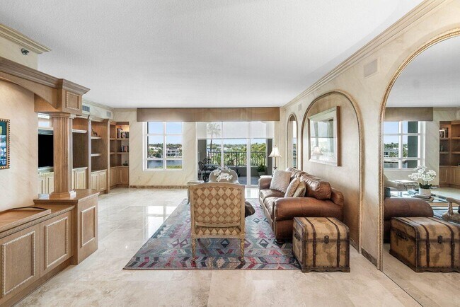 Foto del edificio - 3720 S Ocean Blvd