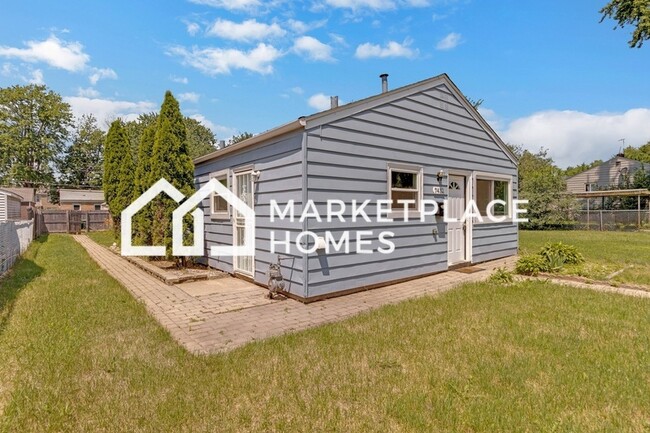 Building Photo - 7432 Beech Ave