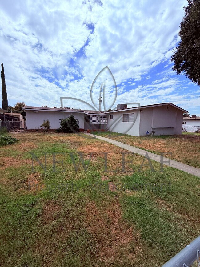 Building Photo - 1444 E Colton Ave