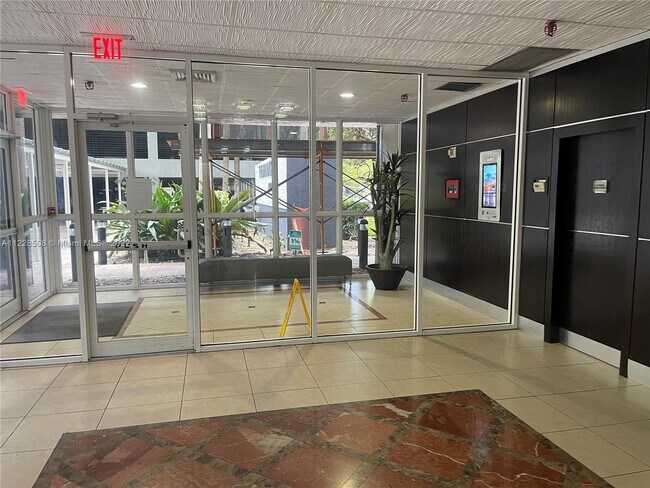 Building Photo - 850 N Miami Ave  W-607 Miami Fl 33136
