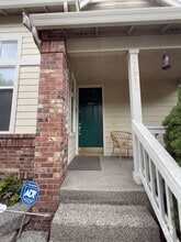 Building Photo - 15050 NE 8th Pl