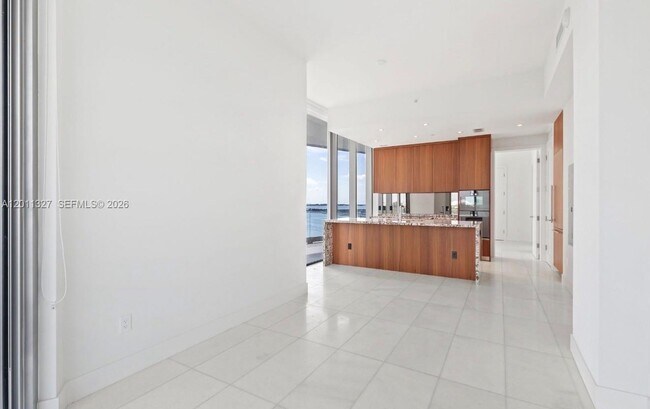 Foto del edificio - 175 SE 25th Rd