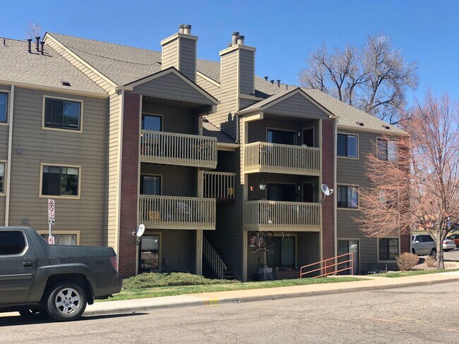 Foto del edificio - 2 bed/2 bath condo in Arvada