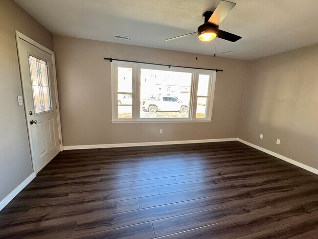 Foto del edificio - 910 4th Ave