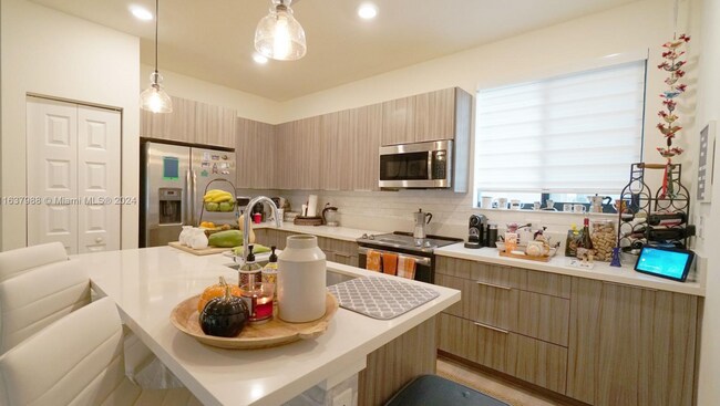 Foto del edificio - 4975 NW 83rd Path