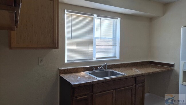 Building Photo - 152 Santa Clara Ave
