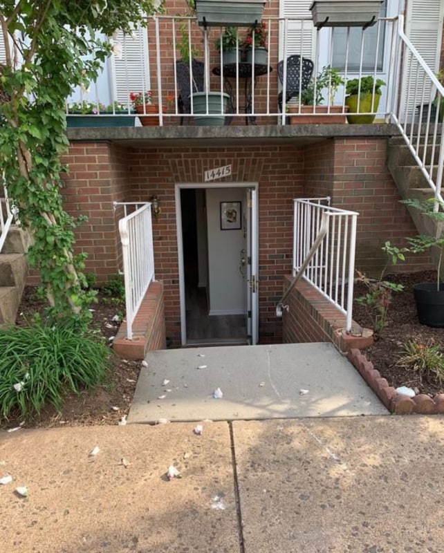 14415 Golden Oak Ct, Centreville, VA 20121 Condo for Rent in