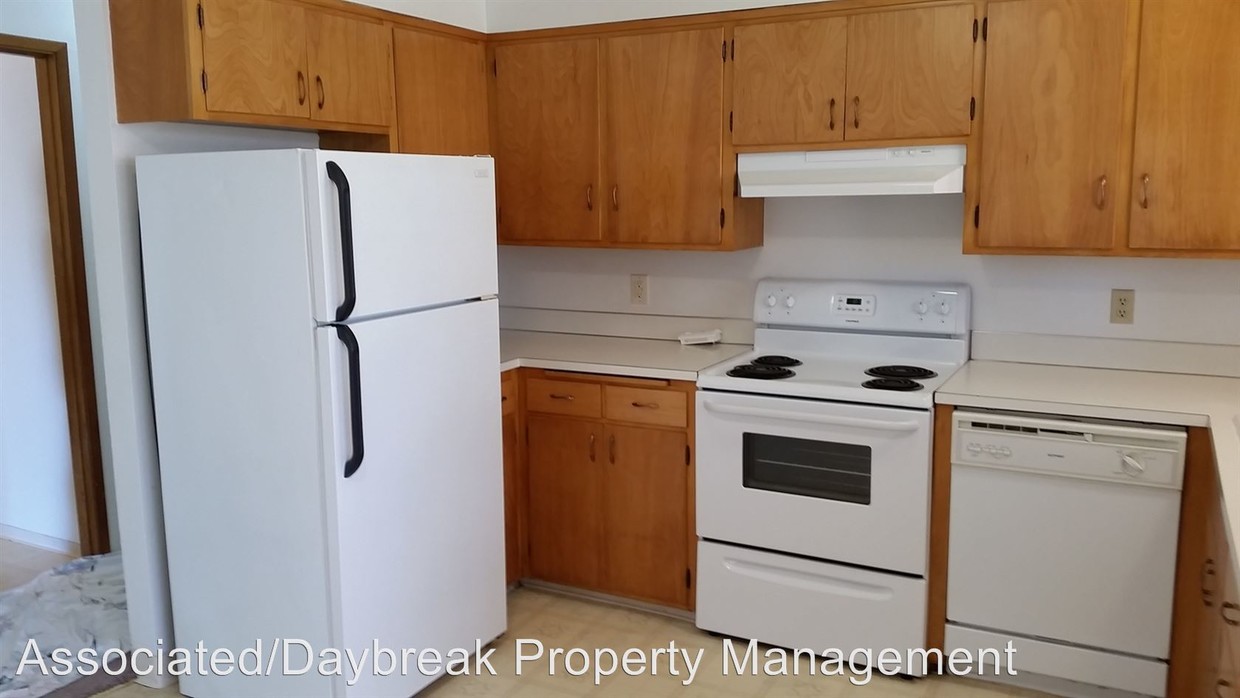 Primary Photo - 220 S 64th Ave