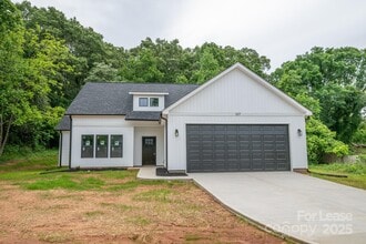 Building Photo - 117 Chavis Ln