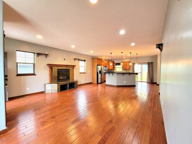 Foto del edificio - 1624 Gale Ct