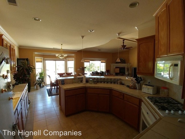 Building Photo - 1542 Brinn Dr