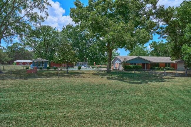 Building Photo - 37815 FM 1774