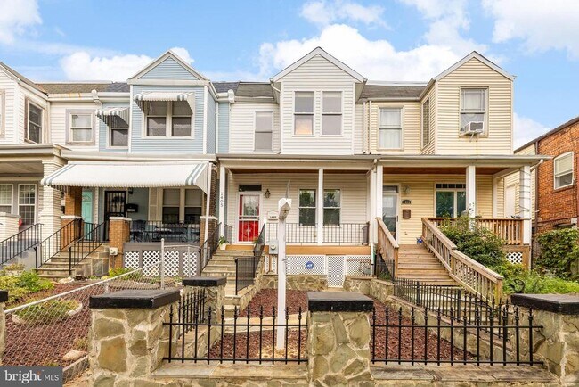 Foto del edificio - 1405 Montello Ave NE