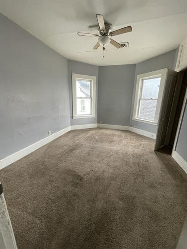 Foto del edificio - 423 W Marion St