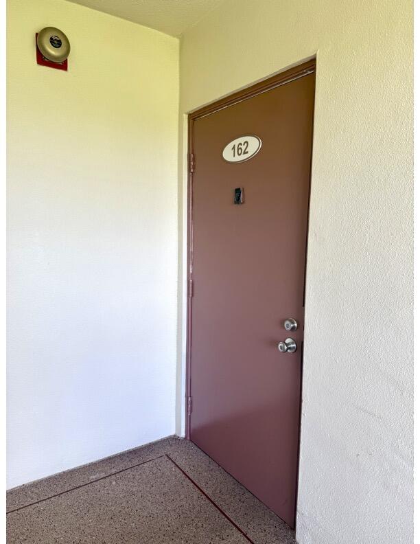 Building Photo - 162 Preston Way