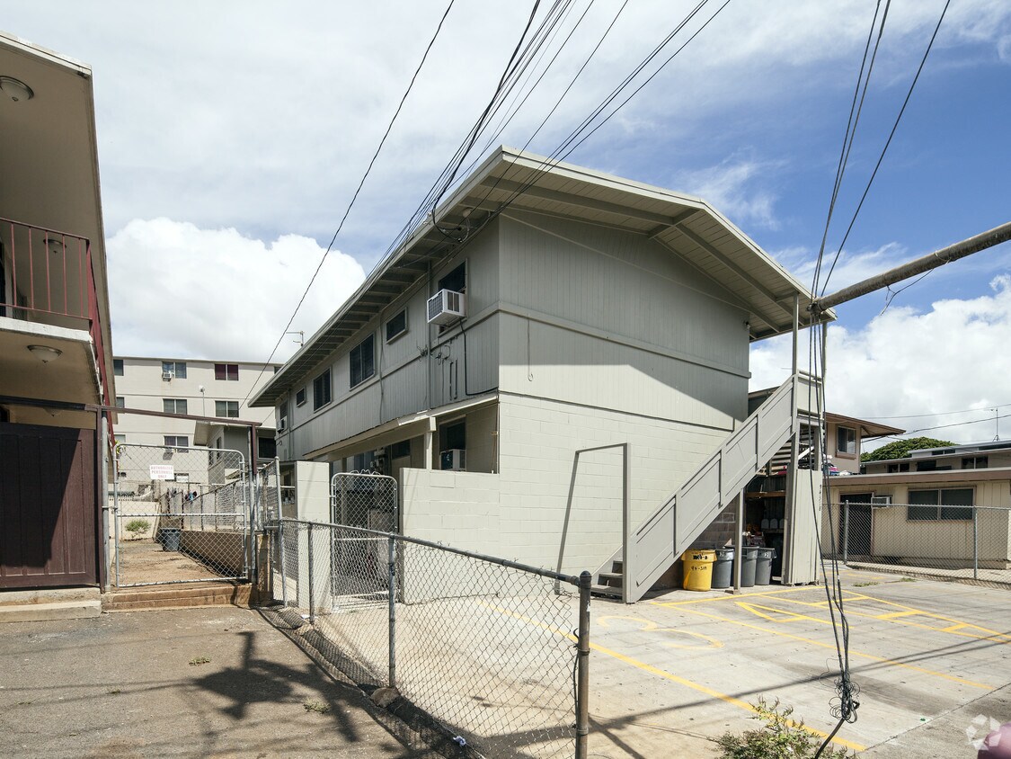 Building Photo - 94-318 Pupuole St