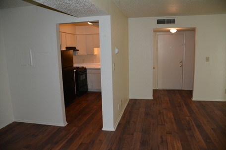 Foto principal - 1302 S 107th East Ave
